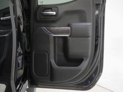 Used 2019 Chevrolet Silverado 1500 LTZ AWD/4WD image 50