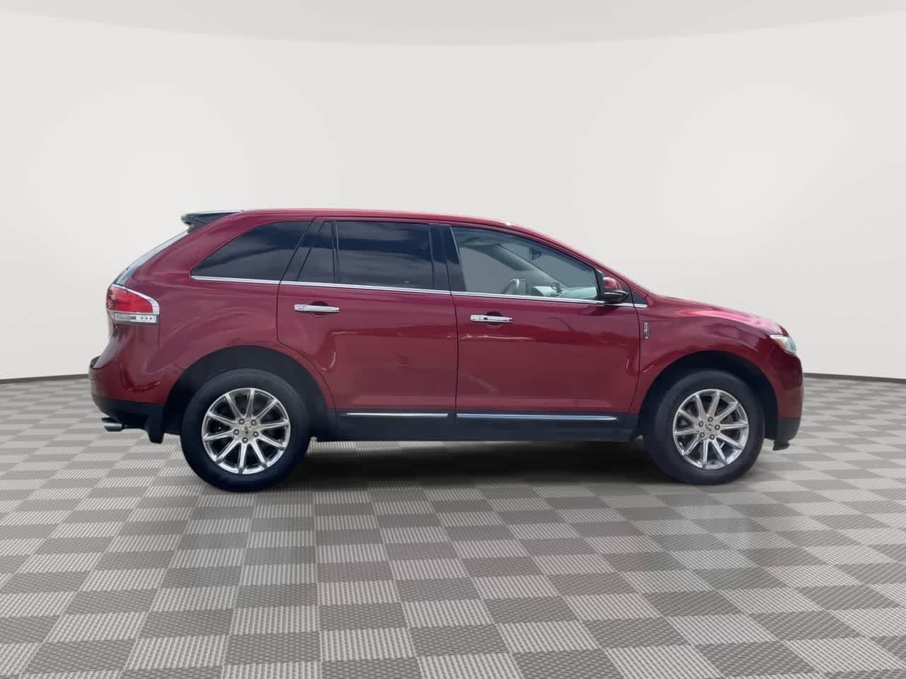 Used 2013 Lincoln MKX AWD image 9