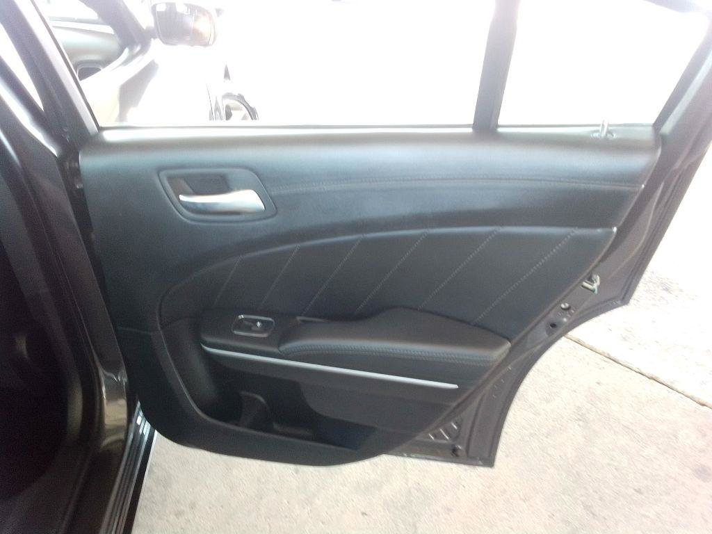 Used 2022 Dodge Charger SXT w/ Plus Group RWD image 19