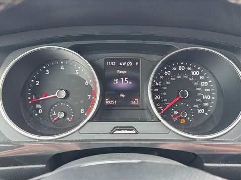 Used 2021 Volkswagen Tiguan SE AWD/4WD image 23