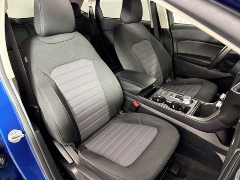 Used 2023 Ford Edge SE image 31