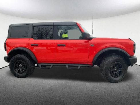 Used 2022 Ford Bronco Wildtrak image 15