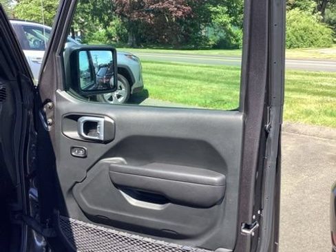 Certified 2022 Jeep Wrangler Unlimited Sport AWD/4WD image 18