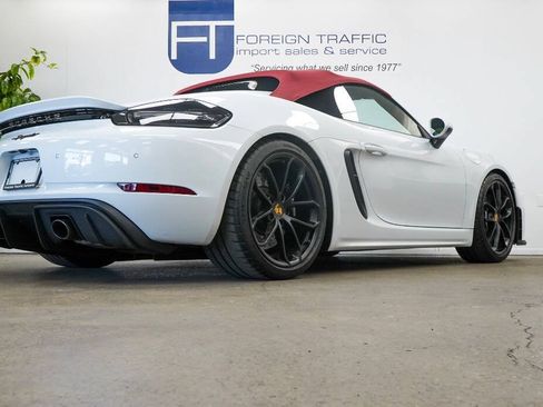 Used 2020 Porsche 718 Boxster Spyder RWD image 53