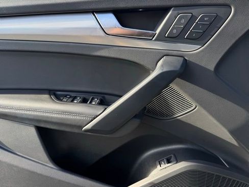 Used 2023 Audi Q5 2.0T Premium Plus w/ Premium Plus Package image 11