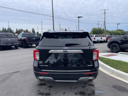 Used 2023 Ford Explorer Limited w/ Equipment Group 301A AWD/4WD image 5