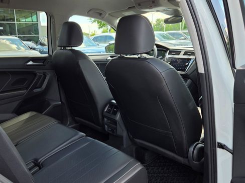 Certified 2024 Volkswagen Tiguan SE AWD/4WD image 55