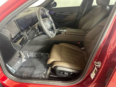 Used 2024 BMW 530i w/ Executive Package RWD image 9