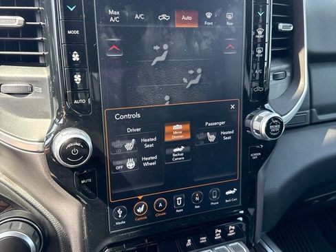 Used 2021 RAM 1500 Big Horn AWD/4WD image 11
