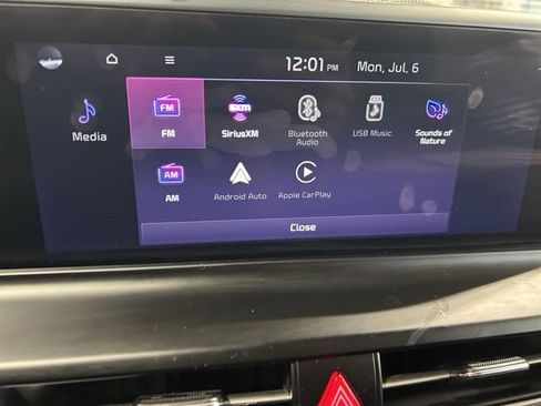 Used 2024 Kia Seltos EX AWD/4WD image 6