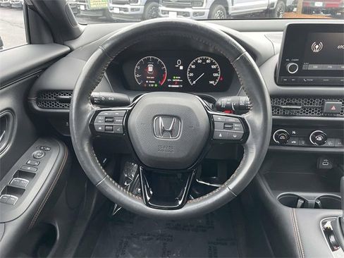 Used 2023 Honda HR-V Sport image 8