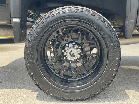 Used 2021 GMC Sierra 2500 SLT AWD/4WD image 32
