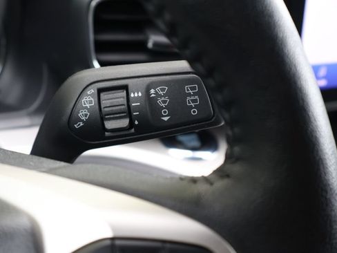 Used 2023 Ford Explorer XLT w/ Equipment Group 202A AWD/4WD image 26