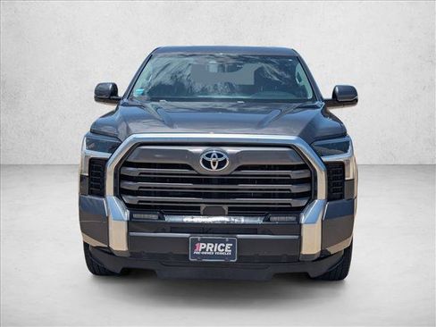 Used 2023 Toyota Tundra Limited AWD/4WD image 2