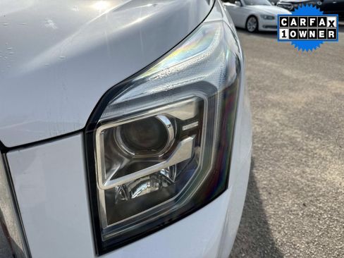 Used 2020 GMC Yukon Denali w/ Open Road Package image 10