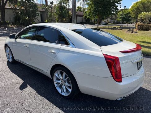 Used 2014 Cadillac XTS Premium image 3