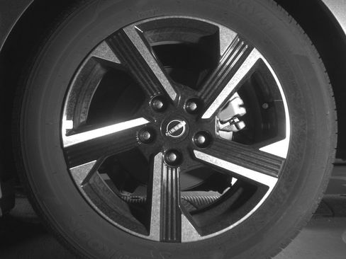 Used 2025 Nissan Sentra SV FWD image 14