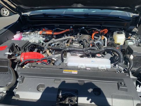 Used 2025 Toyota Tacoma TRD Pro w/ Tow Tech Package AWD/4WD image 18