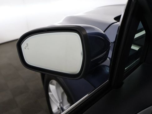 Used 2019 Ford Fusion SEL image 28