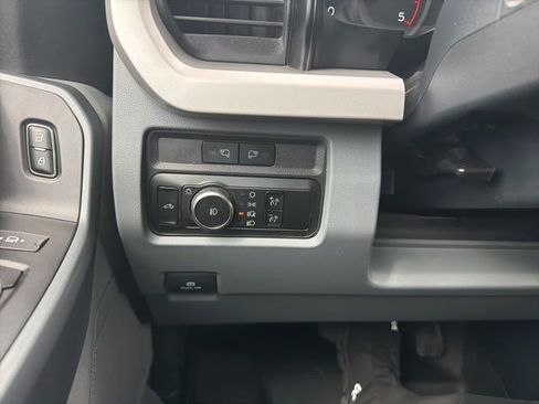 Used 2023 Ford F250 XLT w/ FX4 Off-Road Package image 15