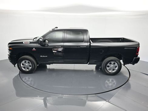 New 2026 RAM 3500 Big Horn AWD/4WD image 35