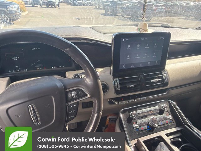 Used 2019 Lincoln Navigator L Reserve AWD/4WD image 9