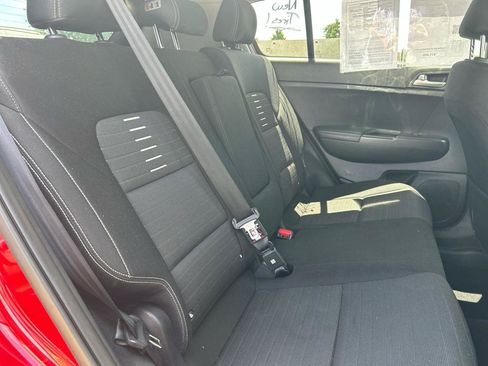 Used 2018 Kia Sportage LX AWD/4WD image 21