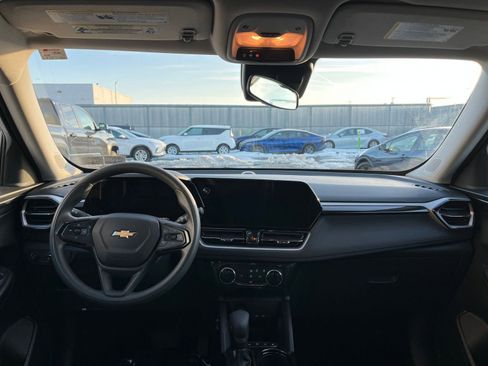 Used 2025 Chevrolet TrailBlazer LT image 32