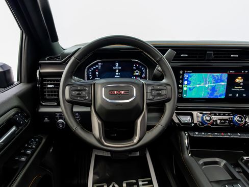 Used 2025 GMC Sierra 2500 AT4 w/ AT4 Premium Plus Package image 47