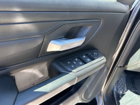 New 2026 RAM 1500 Express AWD/4WD image 23