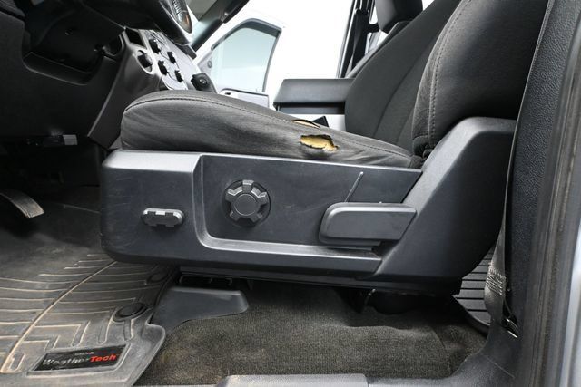 Used 2017 Ford Expedition XLT AWD/4WD image 15