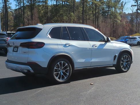 Certified 2024 BMW X5 xDrive40i w/ Premium Package image 10