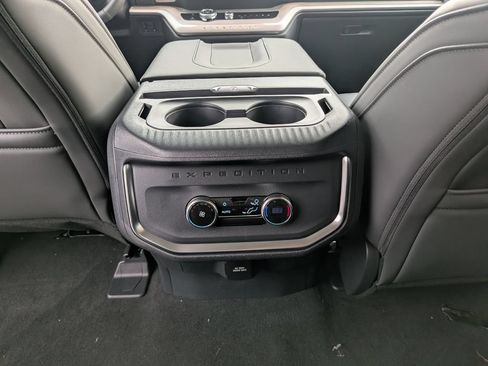 New 2027 Ford Expedition Active RWD image 15