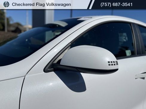 Used 2024 Hyundai Ioniq 6 SE image 2