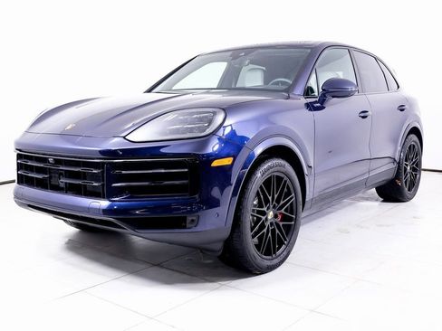 New 2025 Porsche Cayenne S image 1