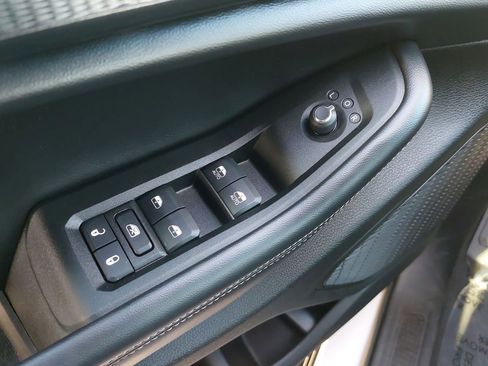 Used 2024 Jeep Grand Cherokee Altitude RWD image 25