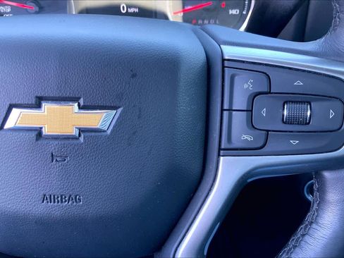 Used 2021 Chevrolet Silverado 1500 LT w/ Z71 Off-Road Package AWD/4WD image 25