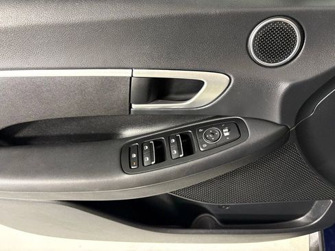 Used 2021 Hyundai Sonata SE w/ Preferred Accessory Package image 22