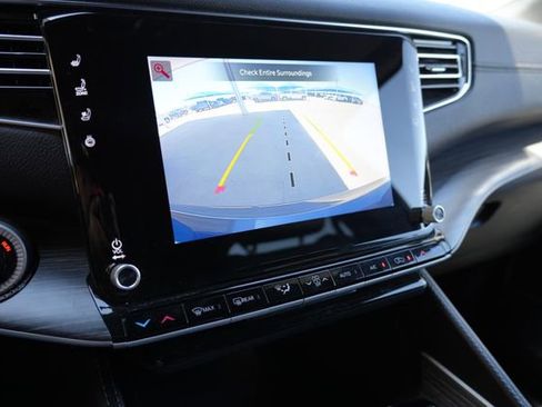 Used 2024 Jeep Wagoneer L Series II w/ Flexible Seating Group image 25