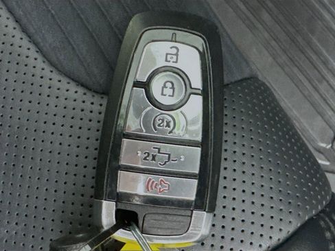 Used 2023 Ford F150 Raptor AWD/4WD image 38