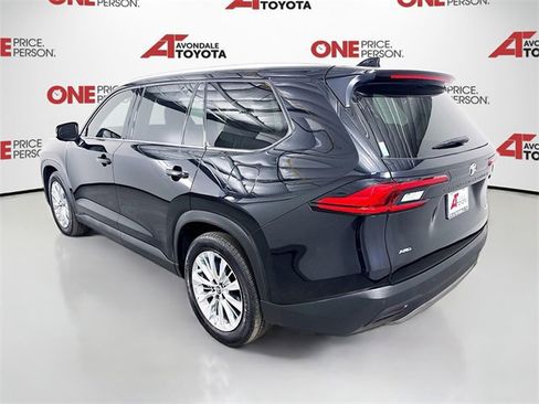 Used 2024 Toyota Grand Highlander Platinum image 5