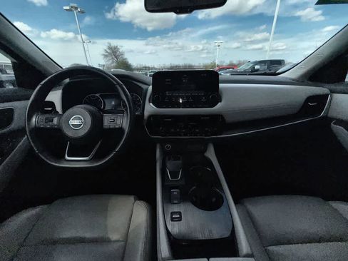 Used 2021 Nissan Rogue SL w/ Premium Package image 14