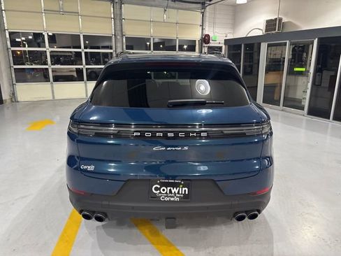 Used 2024 Porsche Cayenne S image 7