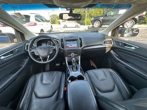 Used 2018 Ford Edge Titanium image 22