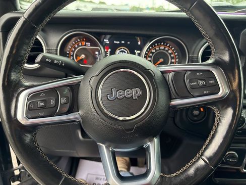 Used 2021 Jeep Gladiator Overland w/ Popular Equipment Package image 9