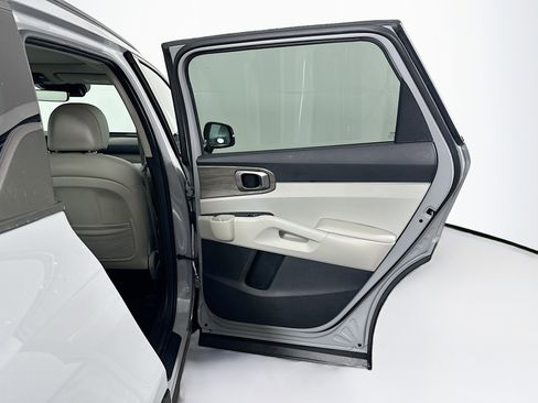 Used 2023 Kia Sorento EX w/ Panoramic Sunroof Package FWD image 32