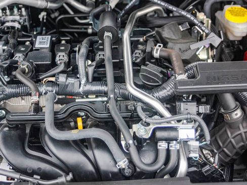 Certified 2025 Nissan Sentra SR image 28