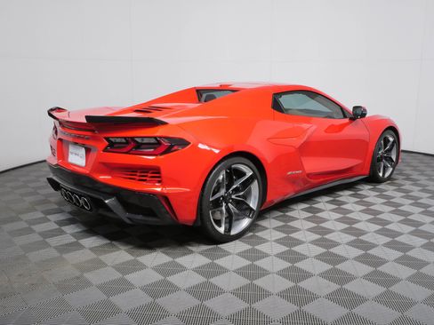 Used 2025 Chevrolet Corvette Z06 RWD image 51