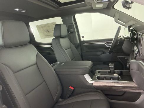 New 2026 Chevrolet Silverado 1500 LTZ w/ LTZ Premium Package AWD/4WD image 13