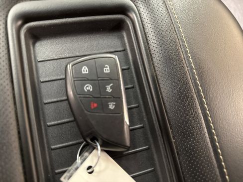 Used 2021 GMC Yukon SLT w/ SLT Luxury Plus Package AWD/4WD image 47
